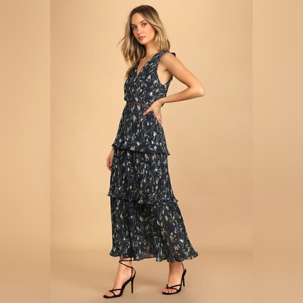 Lulus Such Sophistication Navy Blue Floral Print Pleated Maxi Dress small